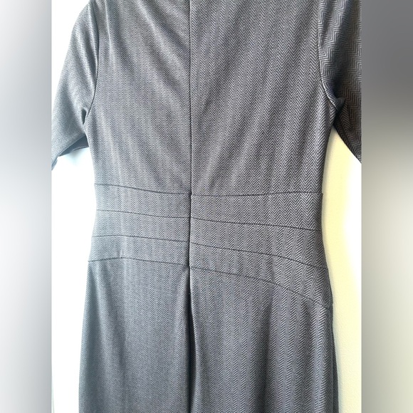 NWT Banana Republic Ruched zig zag patterned Dress - Picture 6 of 15